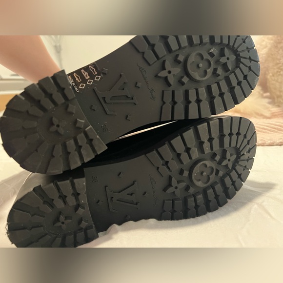 Black Louis Vuitton Tall Monogram Rainboots - Picture 8 of 8